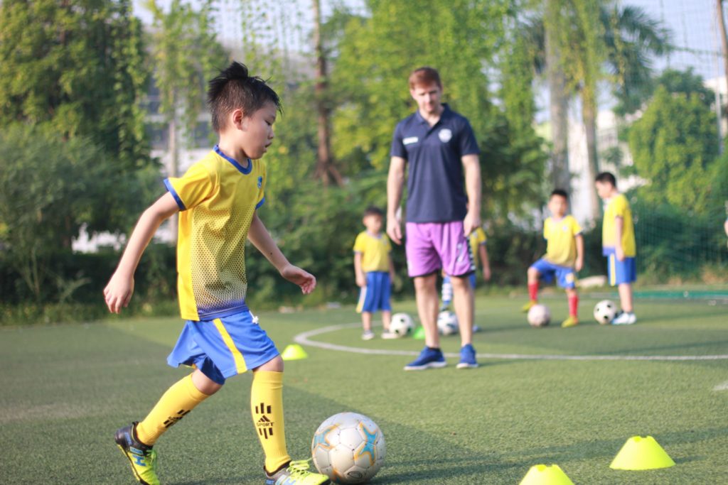 Cần có đam mê để trở thành cầu thủ bóng đá Cần có đam mê để trở thành cầu thủ bóng đá