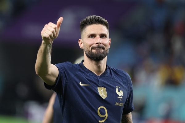 Olivier Giroud con bài chủ lực của đội tuyển Pháp Olivier Giroud con bài chủ lực của đội tuyển Pháp