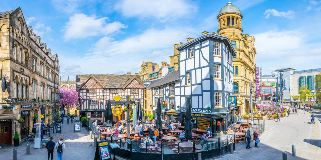 Bóng đá có tầm ảnh hưởng lớn với thành phố Manchester Bóng đá có tầm ảnh hưởng lớn với thành phố Manchester
