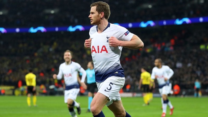 Và sau đó gắn liền với Tottenham