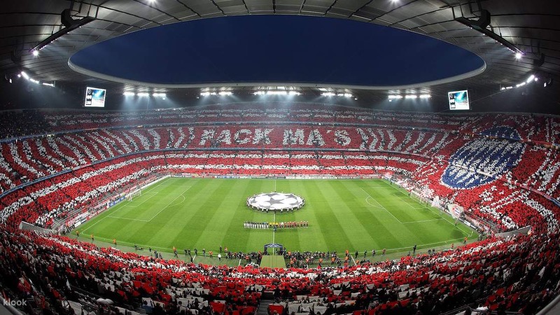 Sân vận động Allianz Arena - Tắc kè hoa của làng túc cầu thế giới