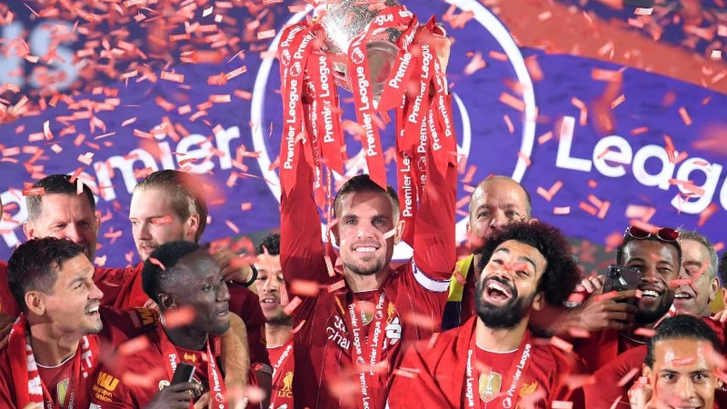 Với cầu thủ Jordan Henderson, trái tim luôn nằm ở Anfield Với cầu thủ Jordan Henderson, trái tim luôn nằm ở Anfield