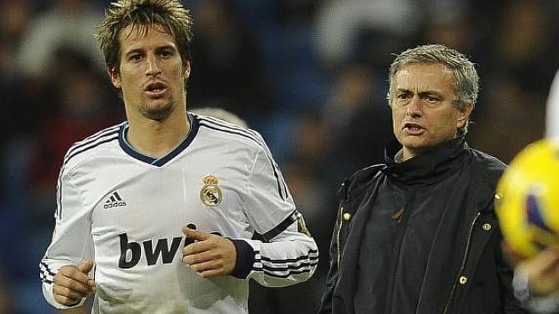 Cầu thủ Fabio Coentrao từng rất được lòng Mourinho Cầu thủ Fabio Coentrao từng rất được lòng Mourinho