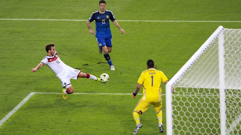Khoảnh khắc khó quên trong cả sự nghiệp của cầu thủ Mario Gotze Khoảnh khắc khó quên trong cả sự nghiệp của cầu thủ Mario Gotze